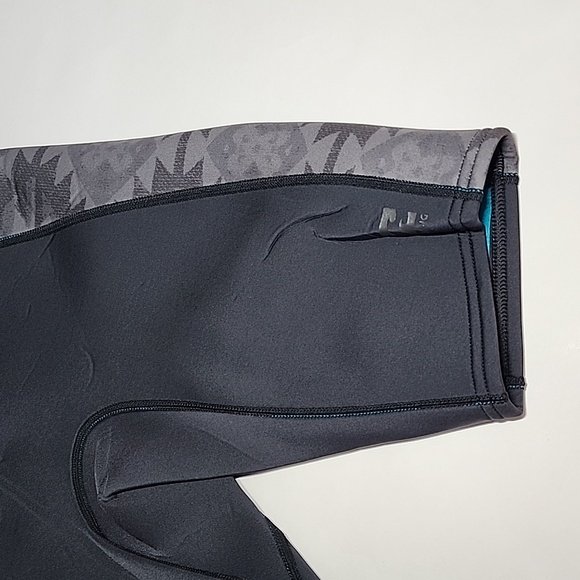 Billabong 2mm Synergy Back Zip Springsuit Short Sleeves Black Wetsuit/ Size 4 - Picture 9 of 13